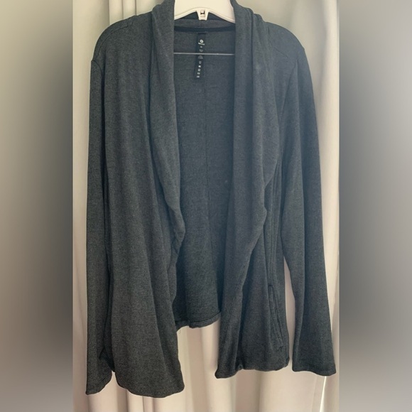 90 Degree by Reflex Women’s Gray Open Cardigan, Side Pockets, 96% Rayon; Size XL - Picture 2 of 9